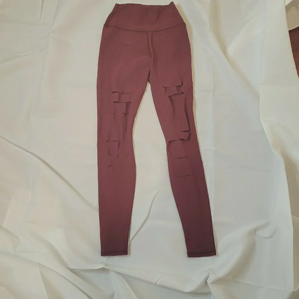Alo Yoga High-Waisted Ripped Warrior Leggings in Red Velvet Size X-Small